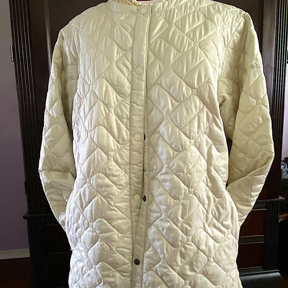 Columbia Long Thin Quilted Jacket - Picture 2 of 11